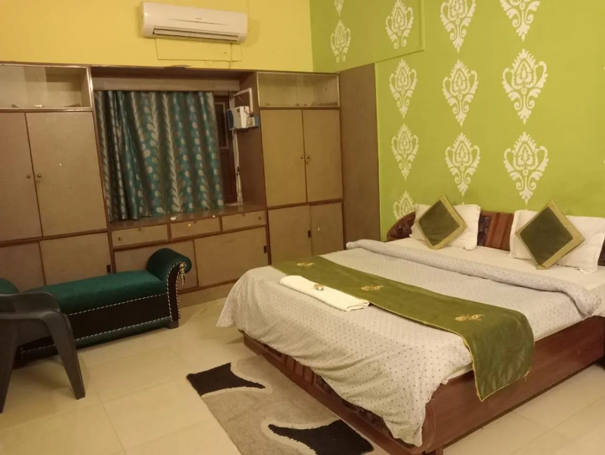 Gangotri Inn Varanasi