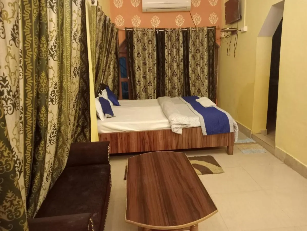 Gangotri Inn Varanasi